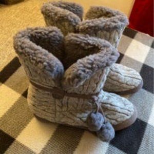 MAKE OFFER Bearpaw Women's Grey Knit Fur Trim Mid Calf Winter Slipper Size 7 M